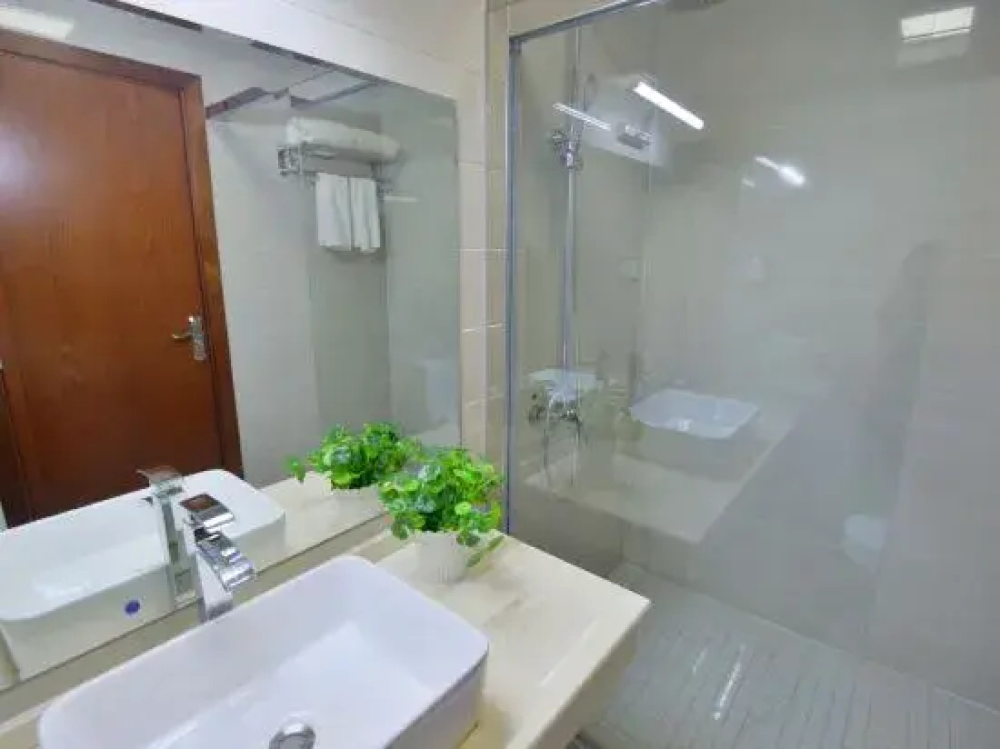 Shiping memory hotel