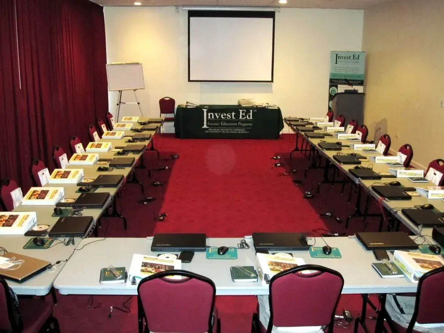 Sooner Legends Inn And Suites