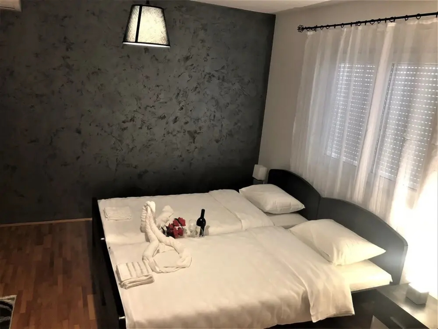 Airport Belgrade R Apartments Hotel