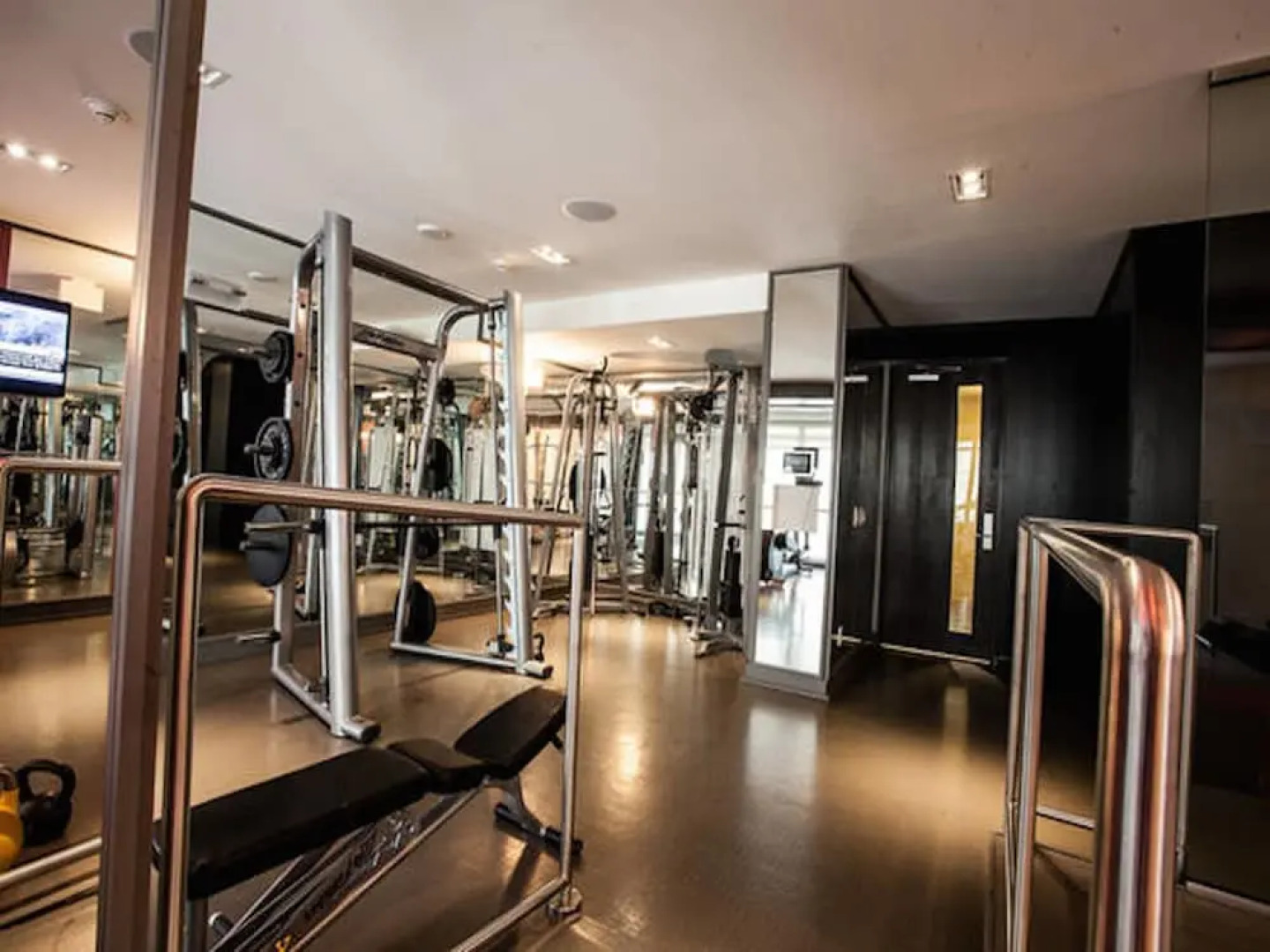 Pinnacle Suites - Trendy 2-Story Loft offered by Short Term Stays