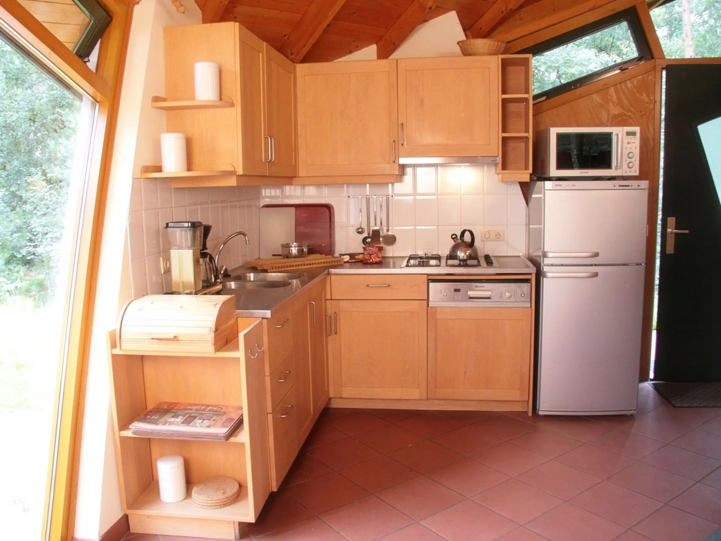 Eco Holiday Home With Wood Stove, in a Holiday Park in the Middle of Nature