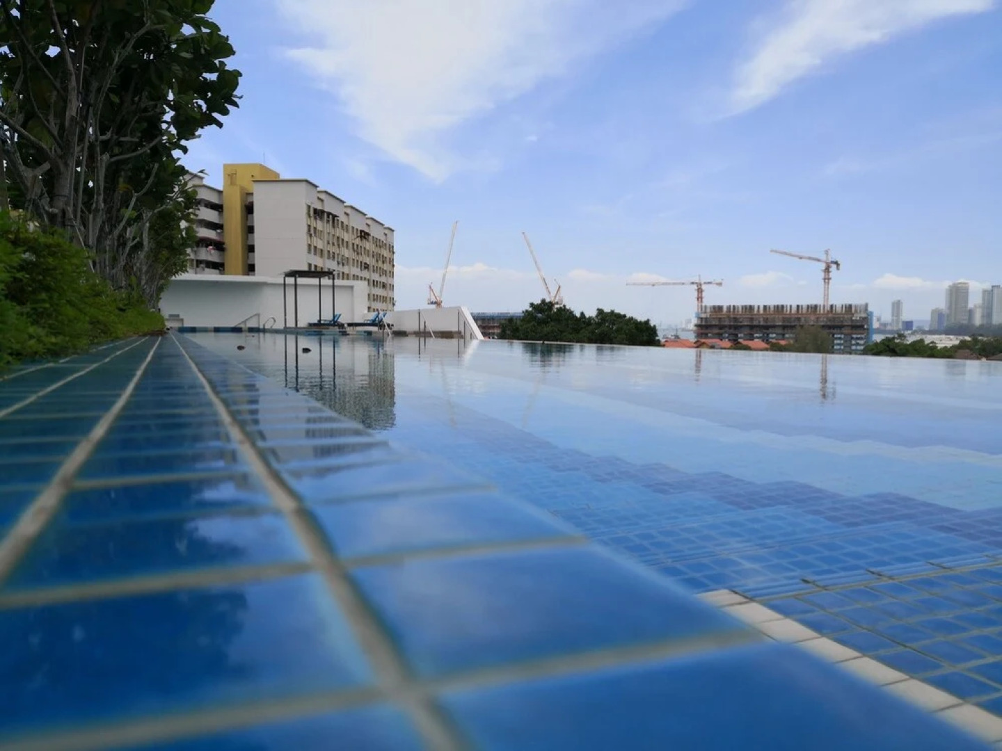 3BR Seaview Suite Gurney Drive