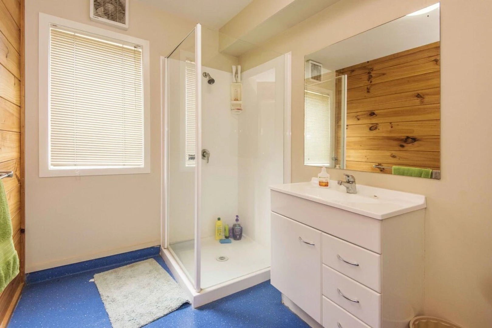 Campus Summer Stays - Akoranga Village