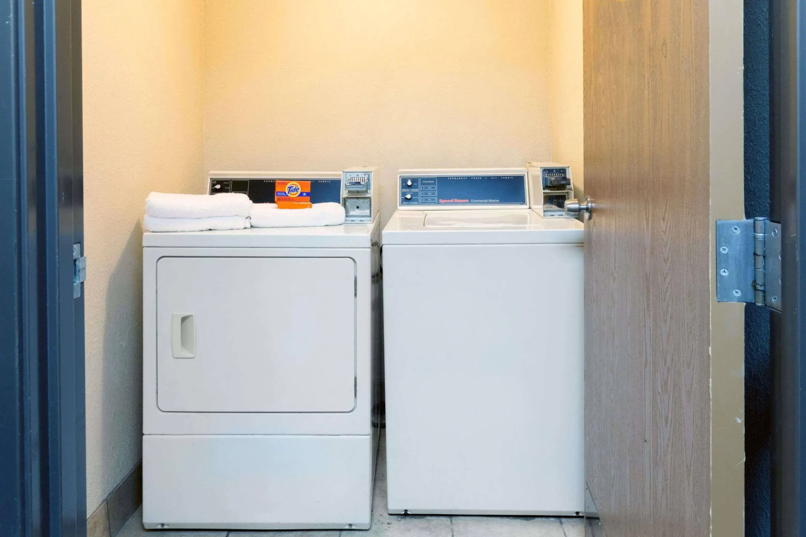 Super 8 Tulsa Downtown East