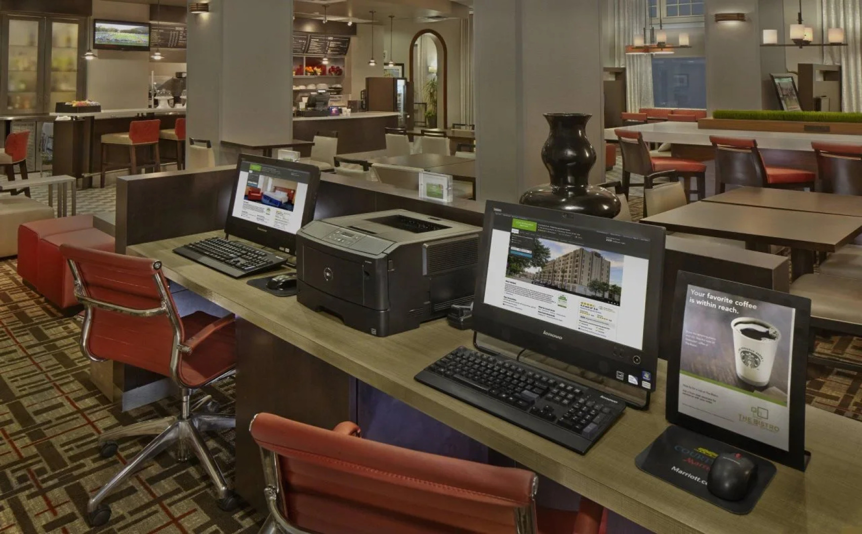 Courtyard by Marriott St. Petersburg Downtown