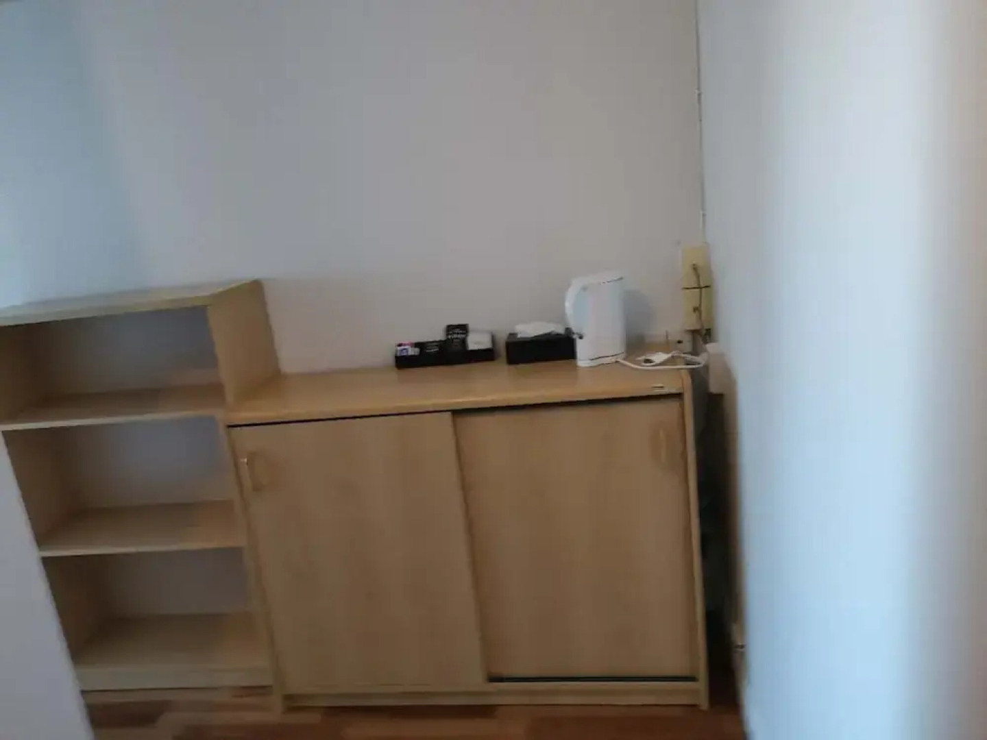 1 Double 2 single 2 Sofa Beds Suite 4