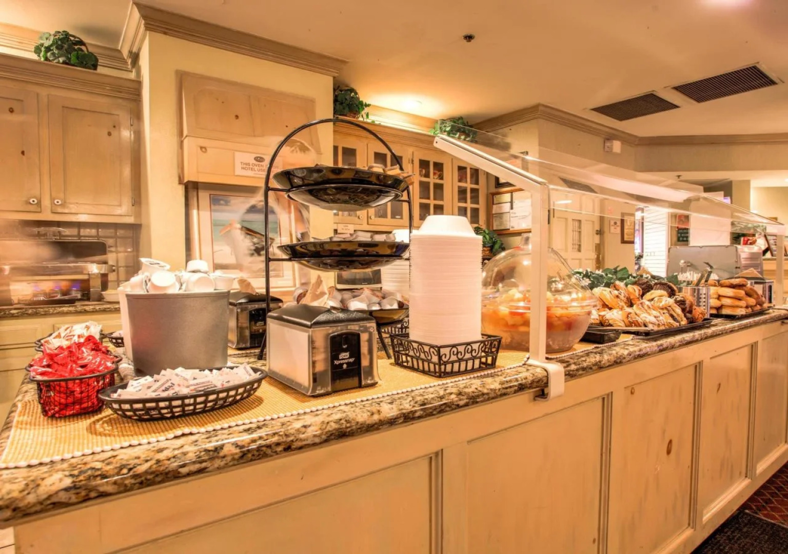 The Palms Hotel & Villas