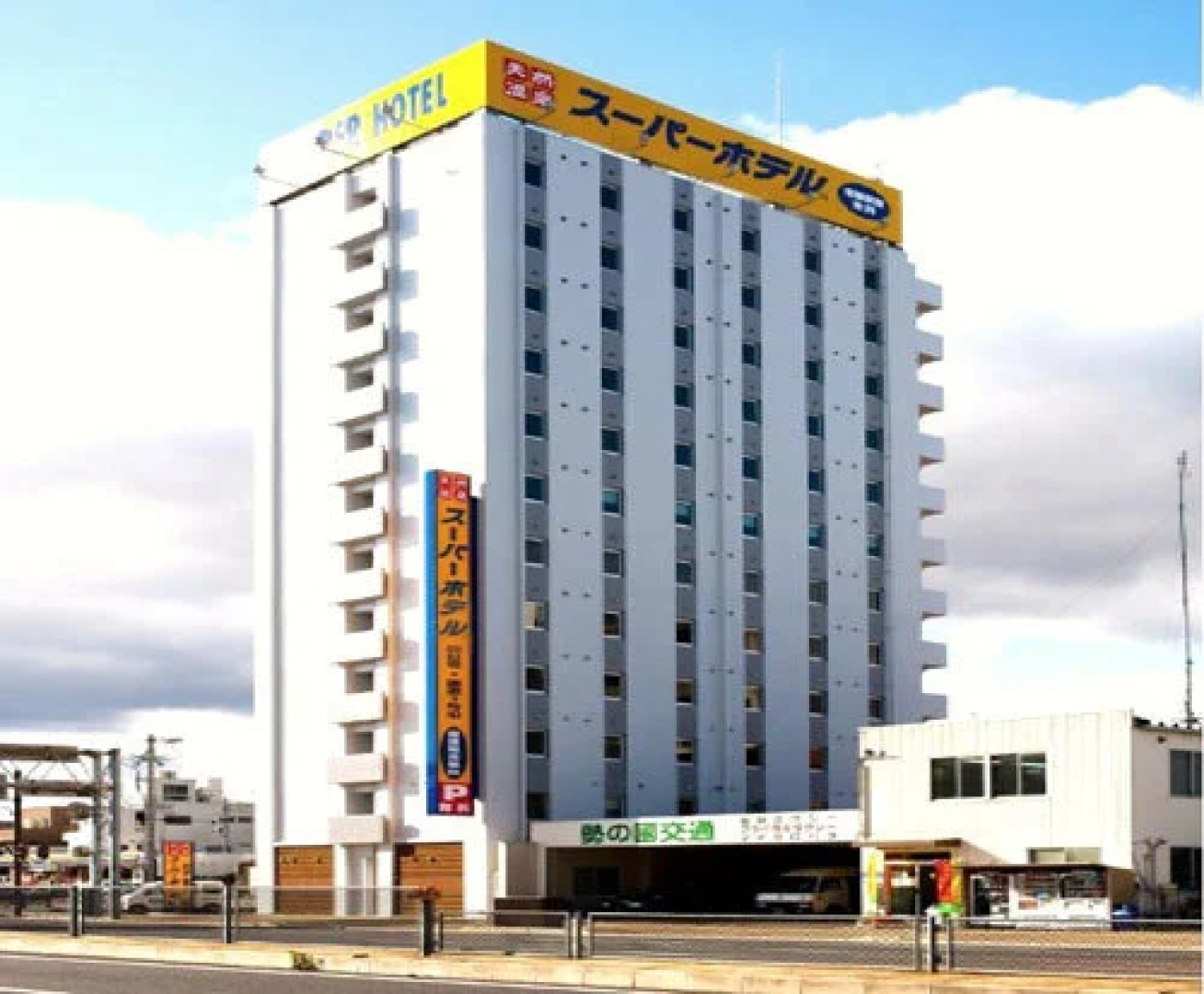 Super Hotel Yokkaichi/Along National Highway 1 (Kokudo Ichigou-Zoi)