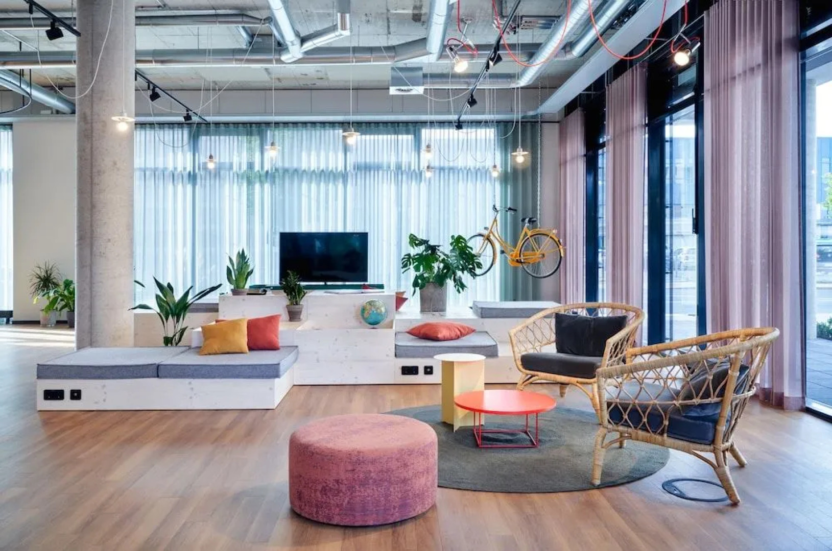 STAYERY Bielefeld Hauptbahnhof