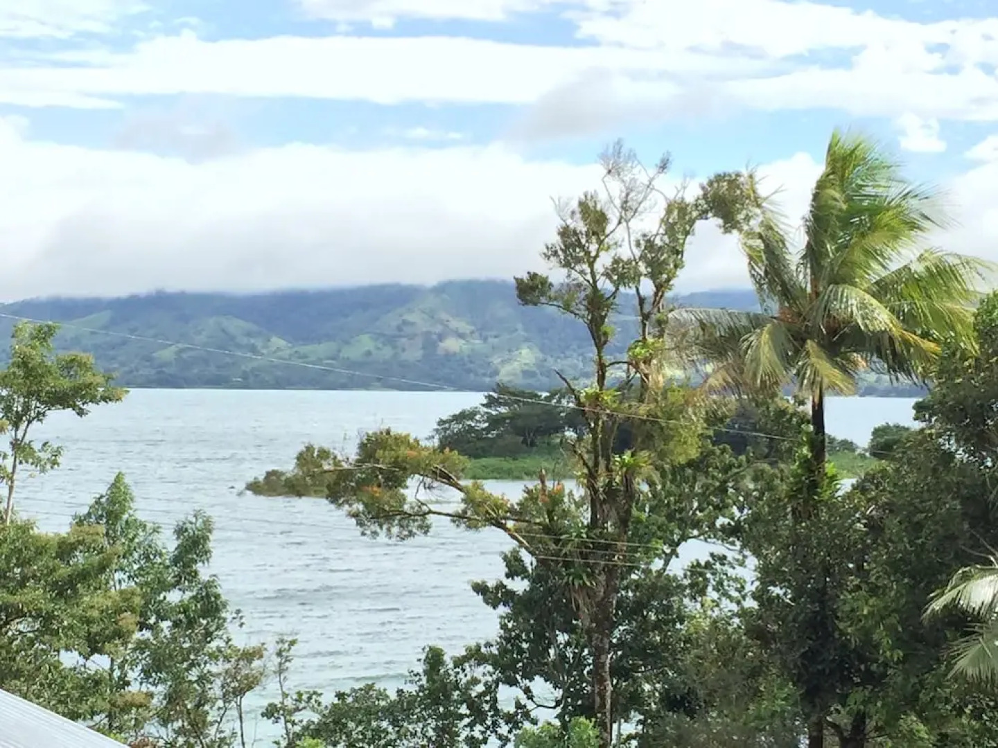 Bluebay Bugenvil Lake Lodge