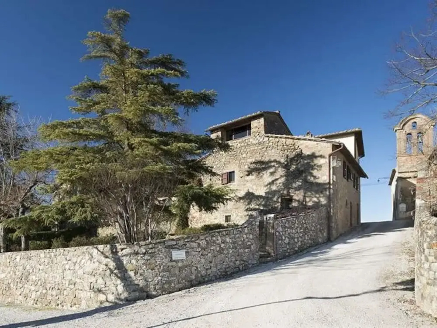 House in Tuscany Near Castello di Montozzi