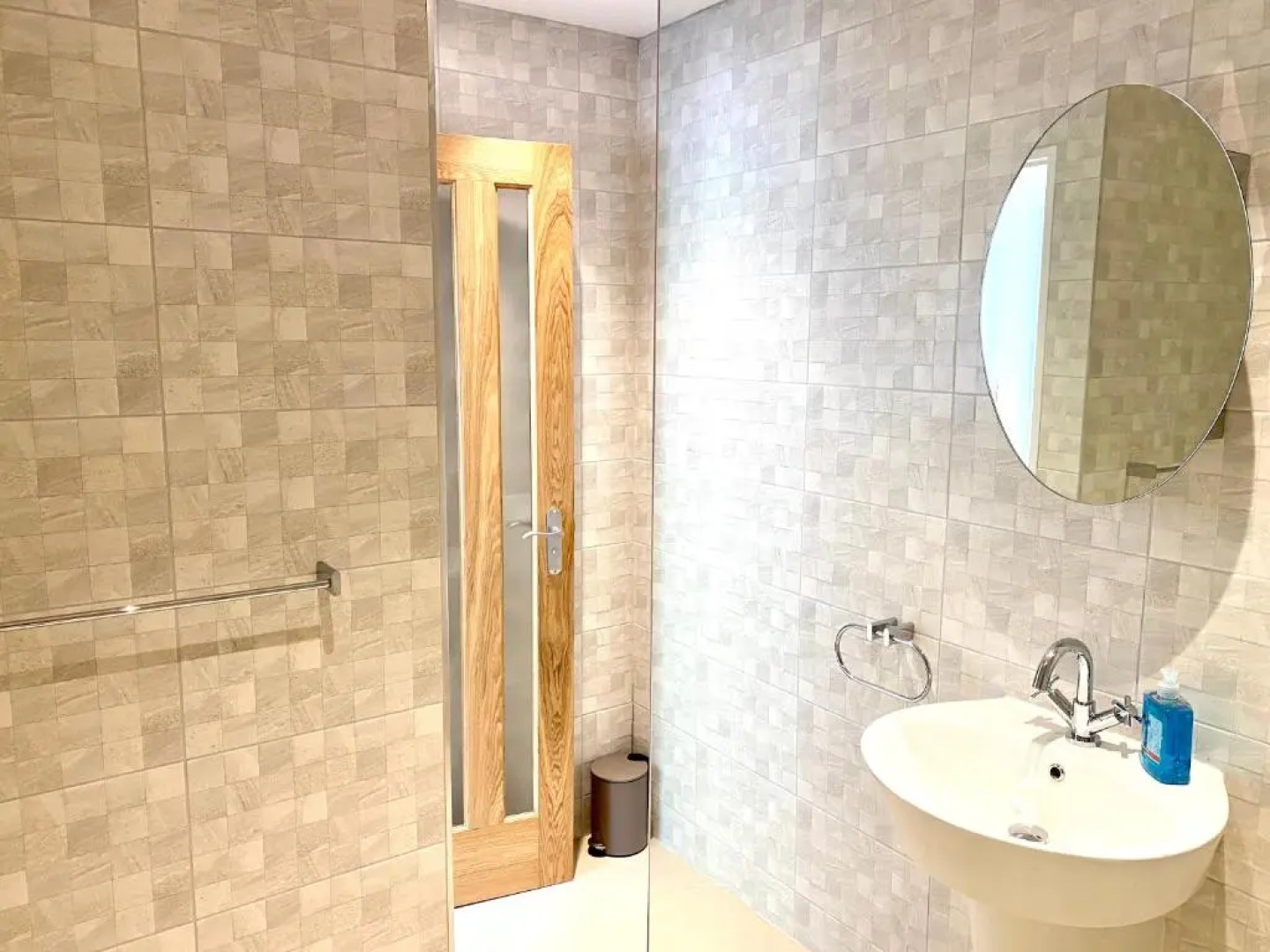 Amber Lodge Hickstead-B