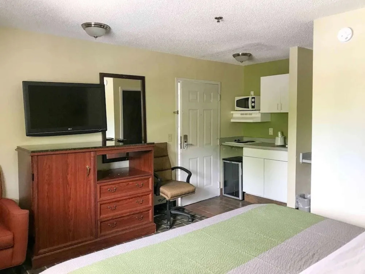 Motel 6 Savannah, GA