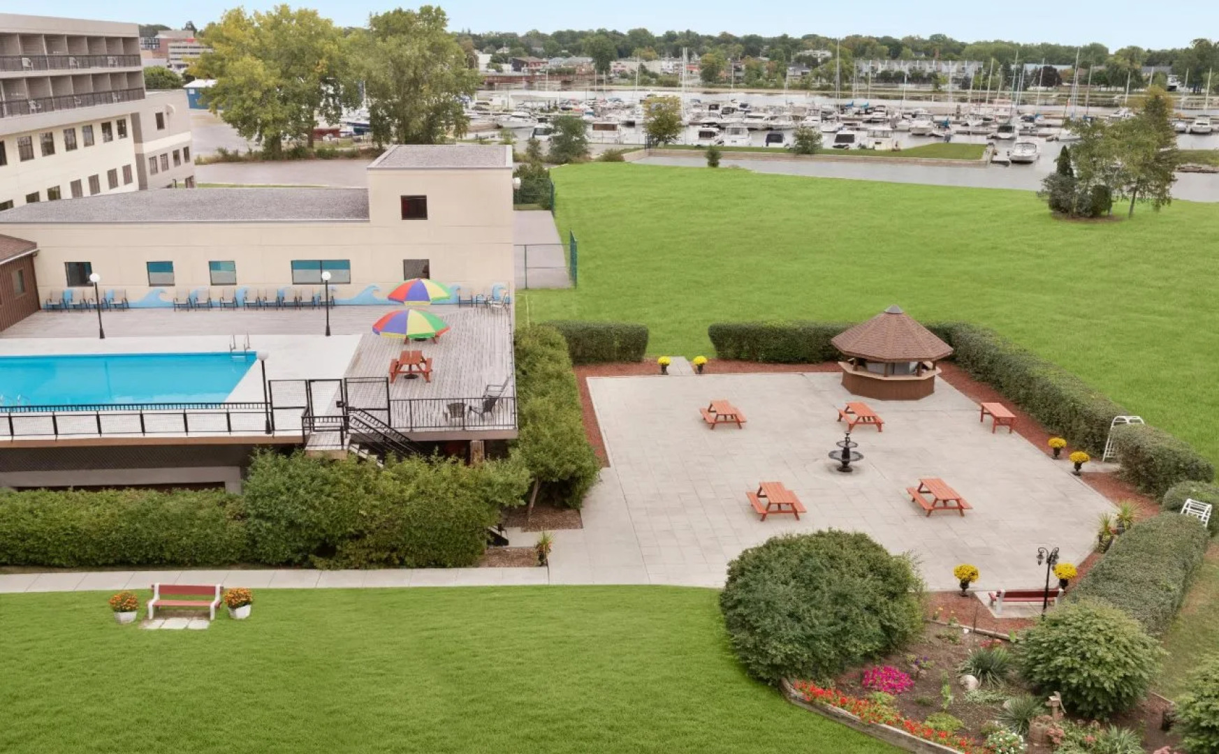 Ramada by Wyndham Belleville Harbourview Conference Centre