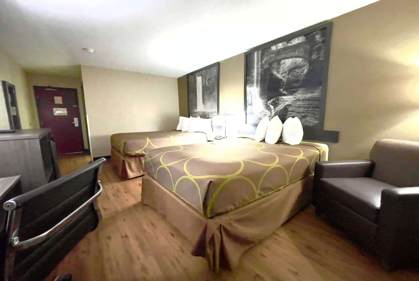 Super 8 by Wyndham Ithaca