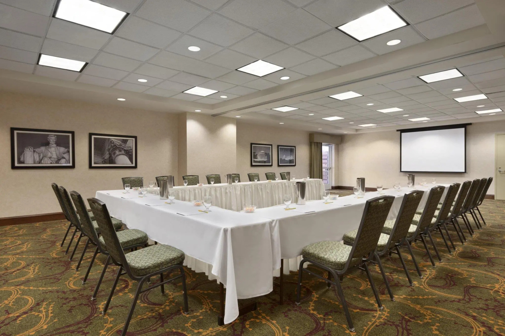 Hilton Garden Inn Arlington/Courthouse Plaza