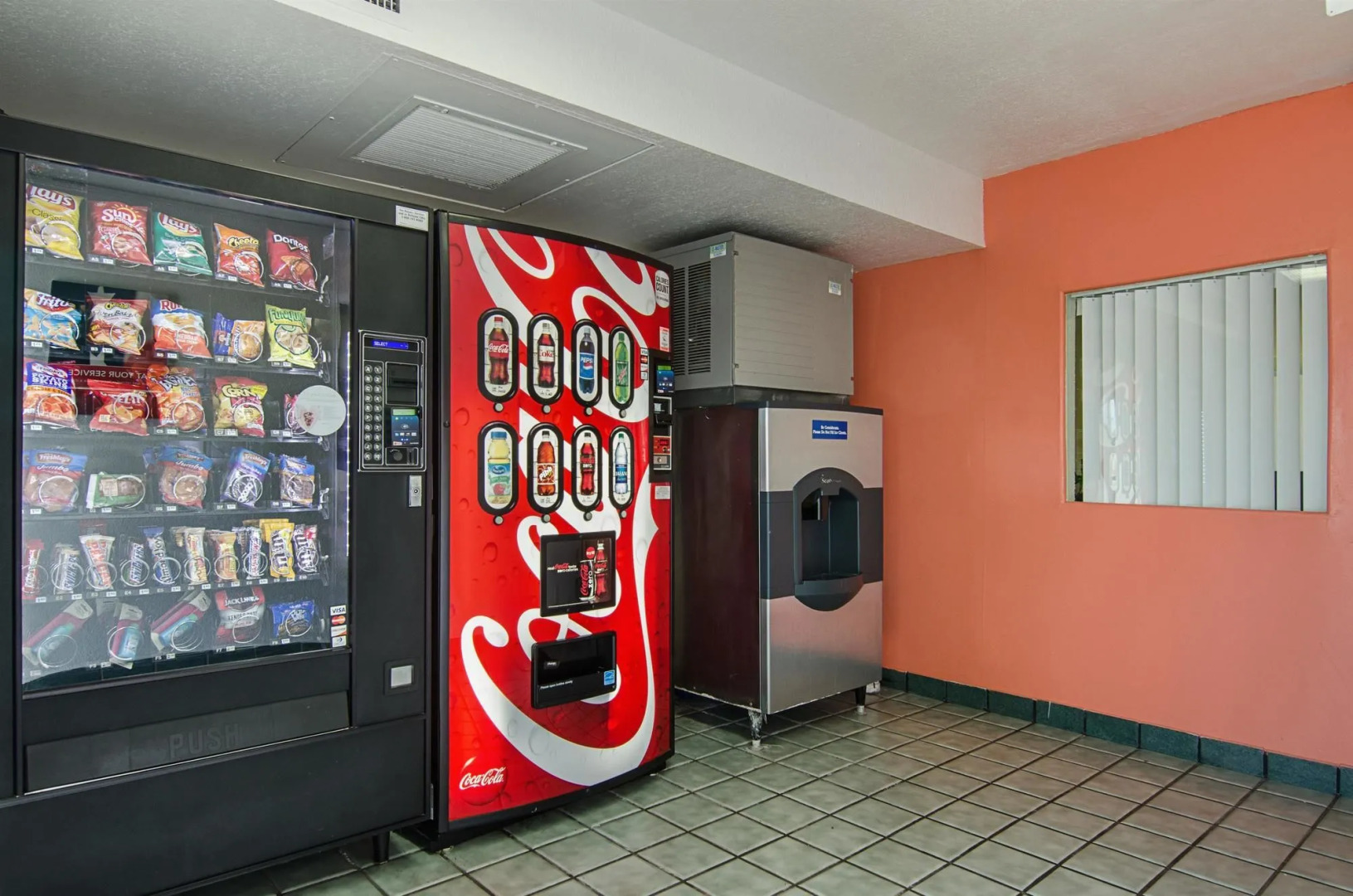 Motel 6 Topeka Northwest