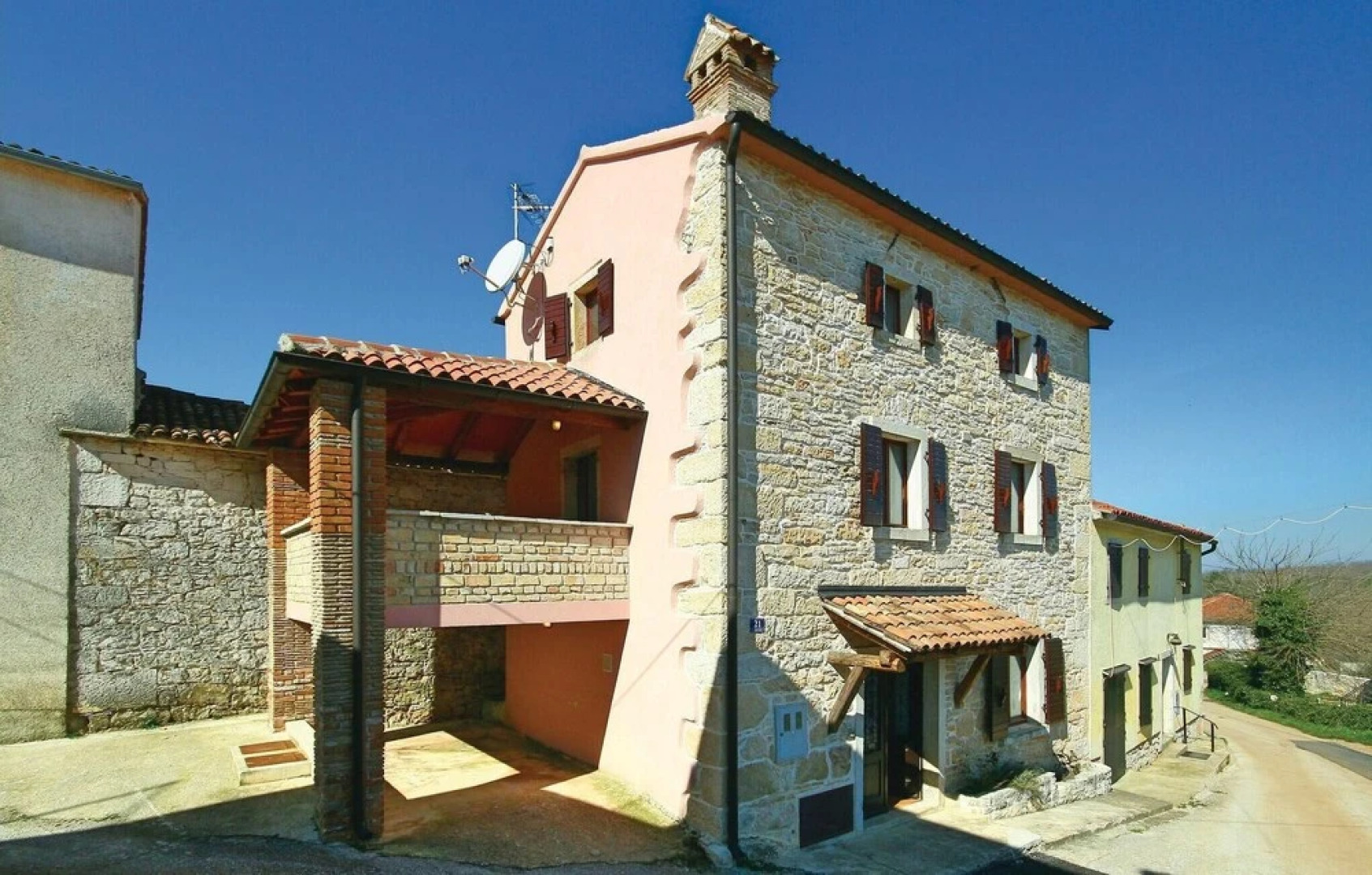 Beautiful Home in Ritosin Brig With Wifi and 2 Bedrooms