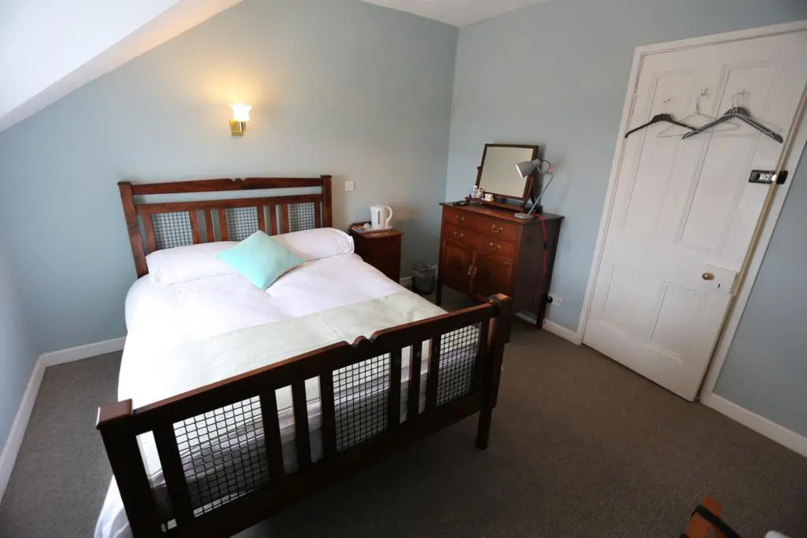 Rolling Wave Guesthouse