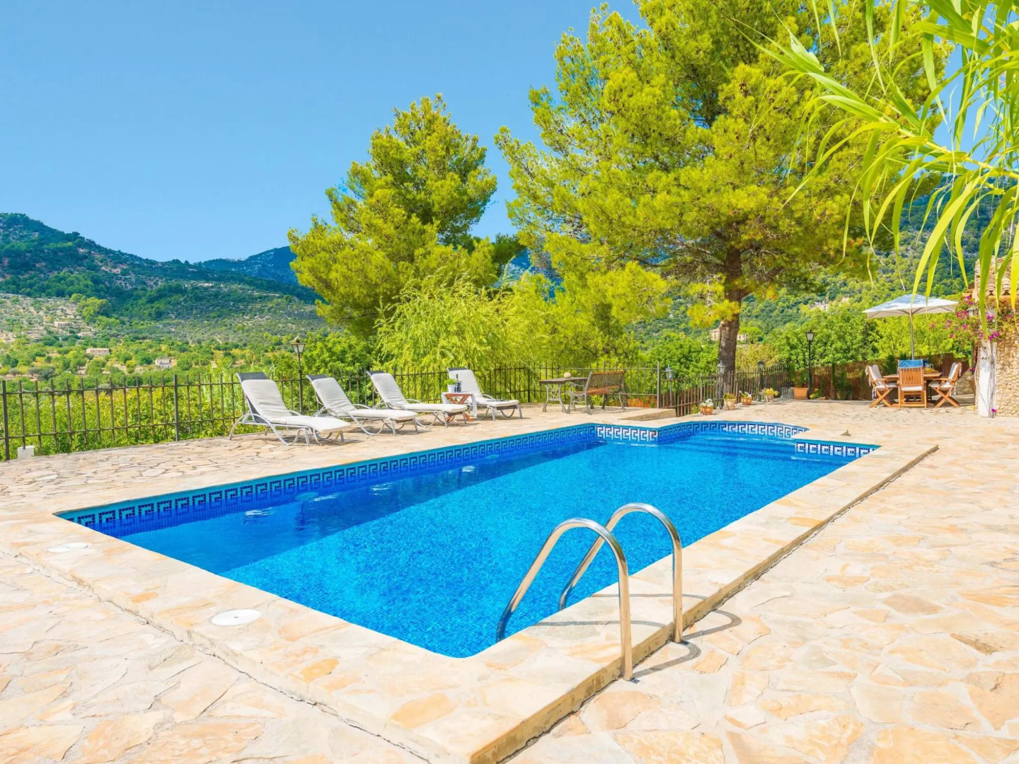 Rustic House in Tramuntana With Salt Pool