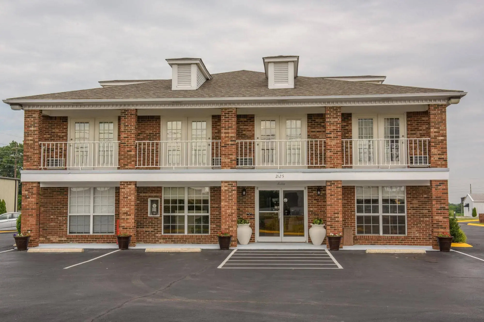 Richland Inn Lawrenceburg