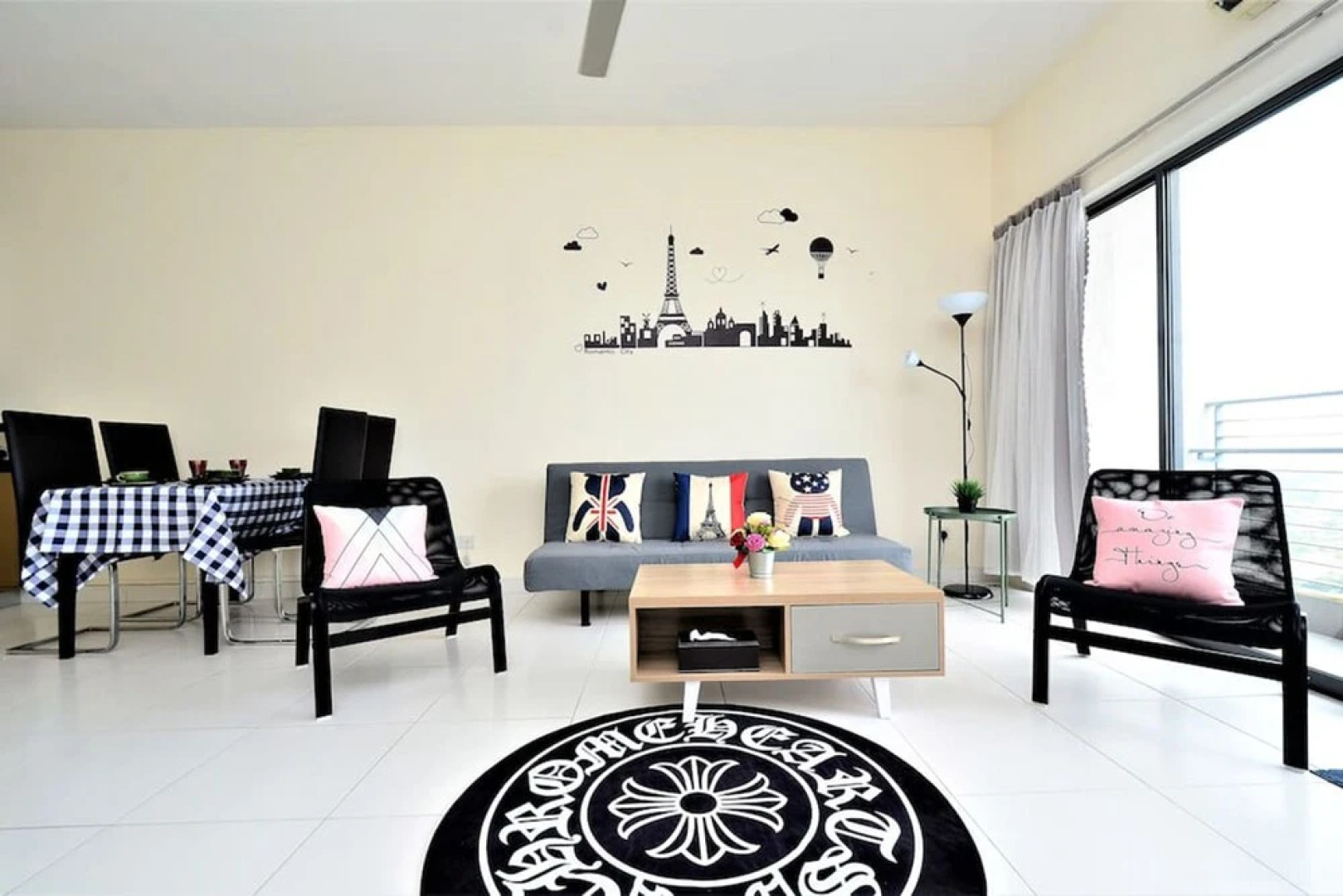 6-8 pax SetiaWalk 5min LRT Cozy Apartment Puchong