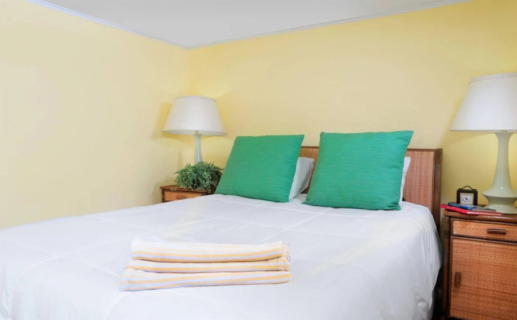 Dolphin Marina & Cottages