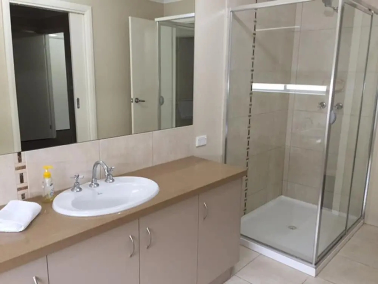 'The Anchorage by the Lake'