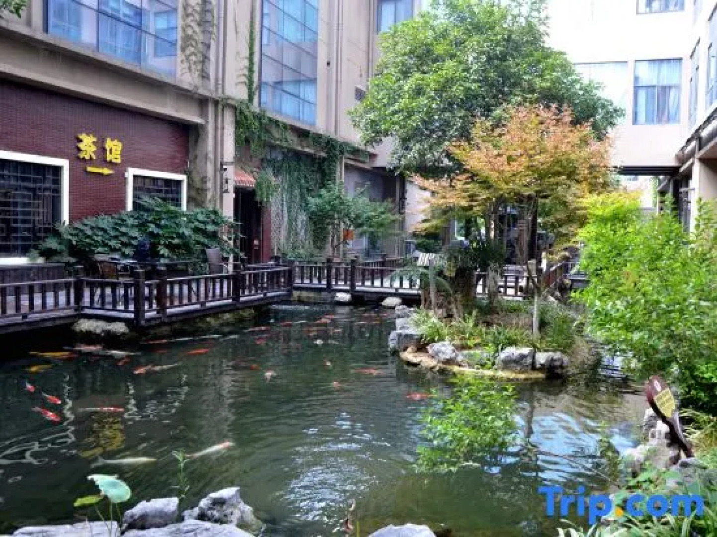 Sanhe International Hotel