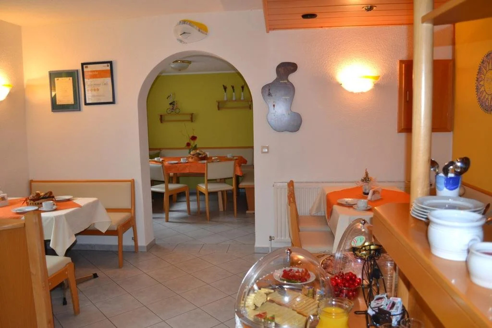 Privatzimmer & Ferienwohnungen Leeb