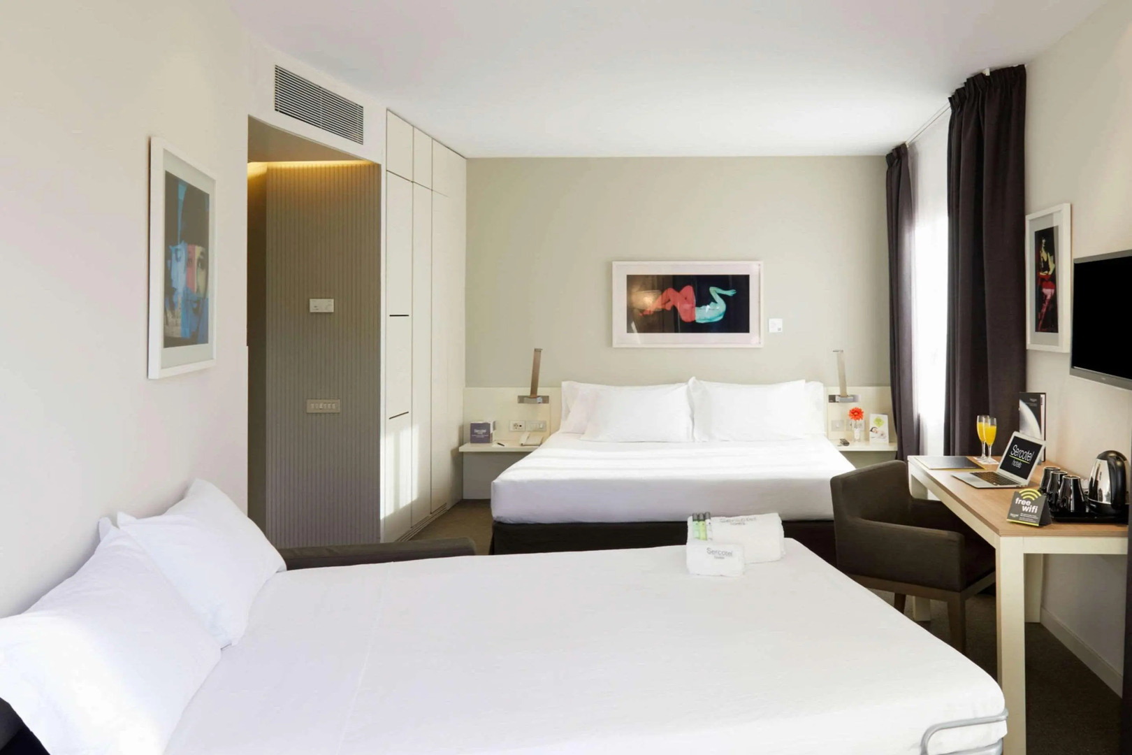 Отель Sercotel Amister Art