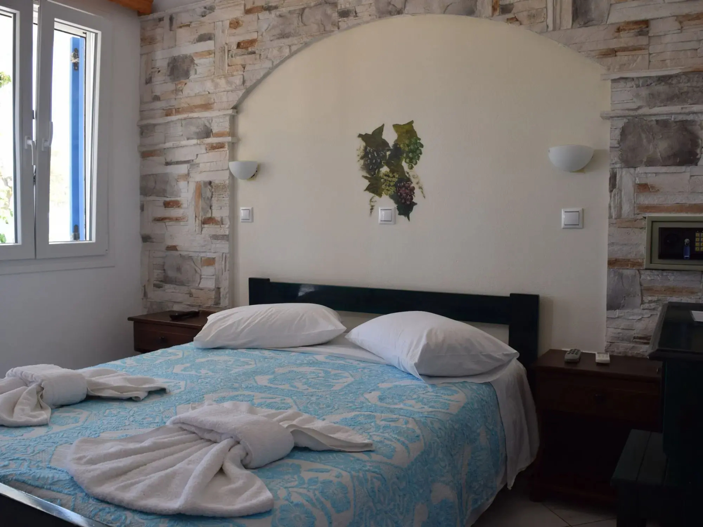 Stella Naxos Island