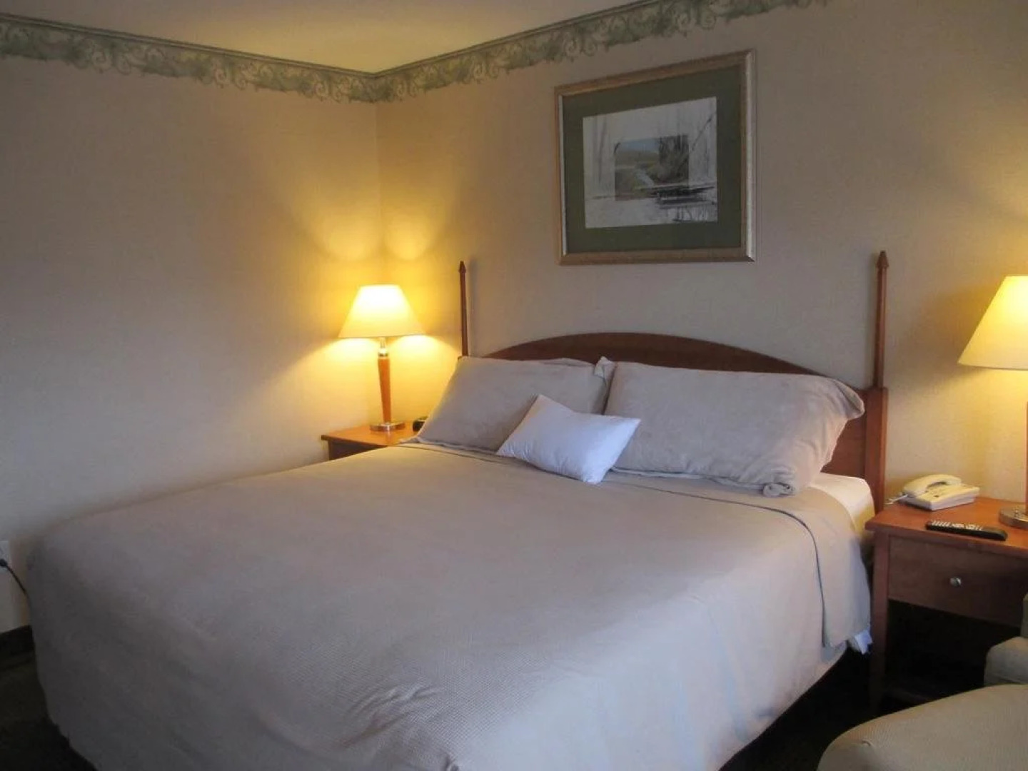 Flagship Inn and Suites