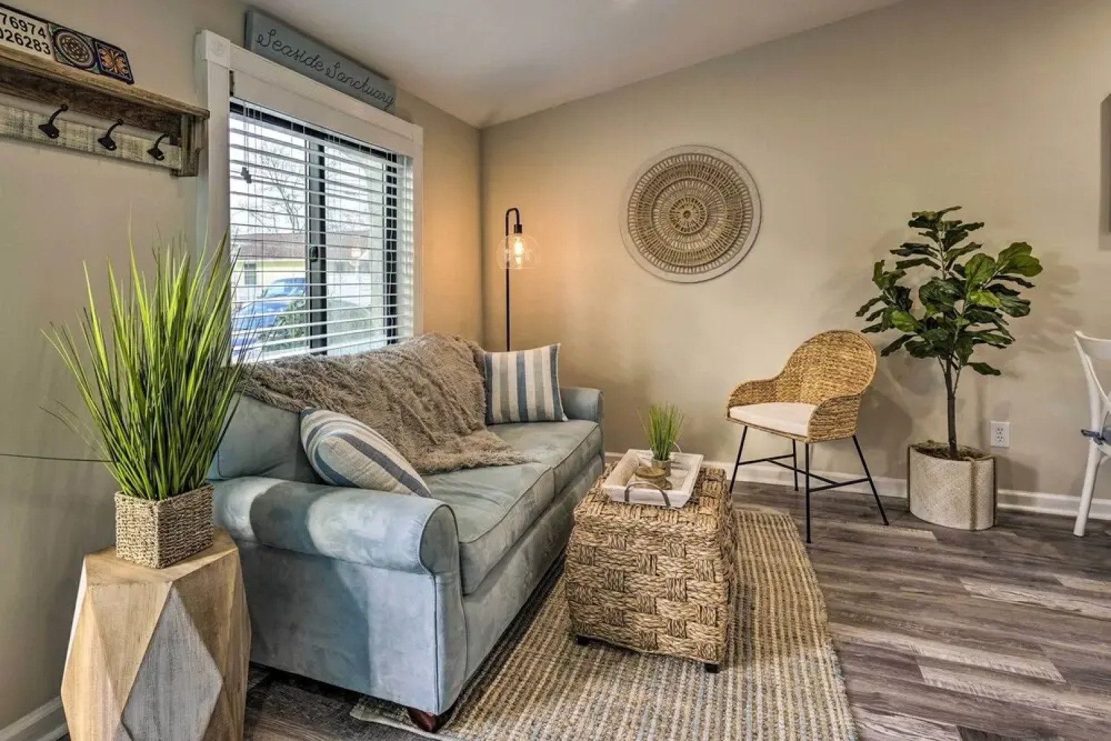 Belmar Cottage w/ Deck & Fire Pit!