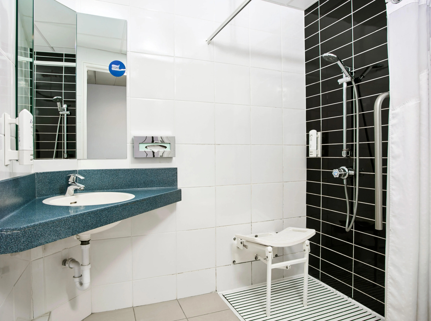 Holiday Inn Express Belfast City by IHG