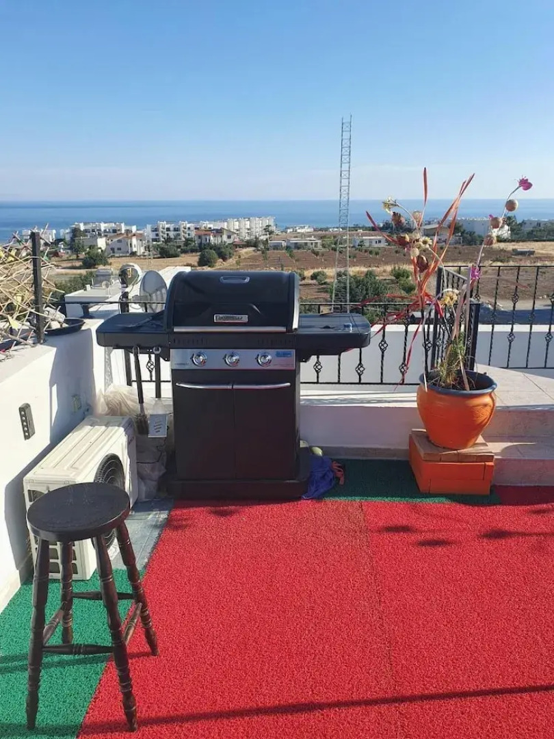 Crystal Bay View Apartment