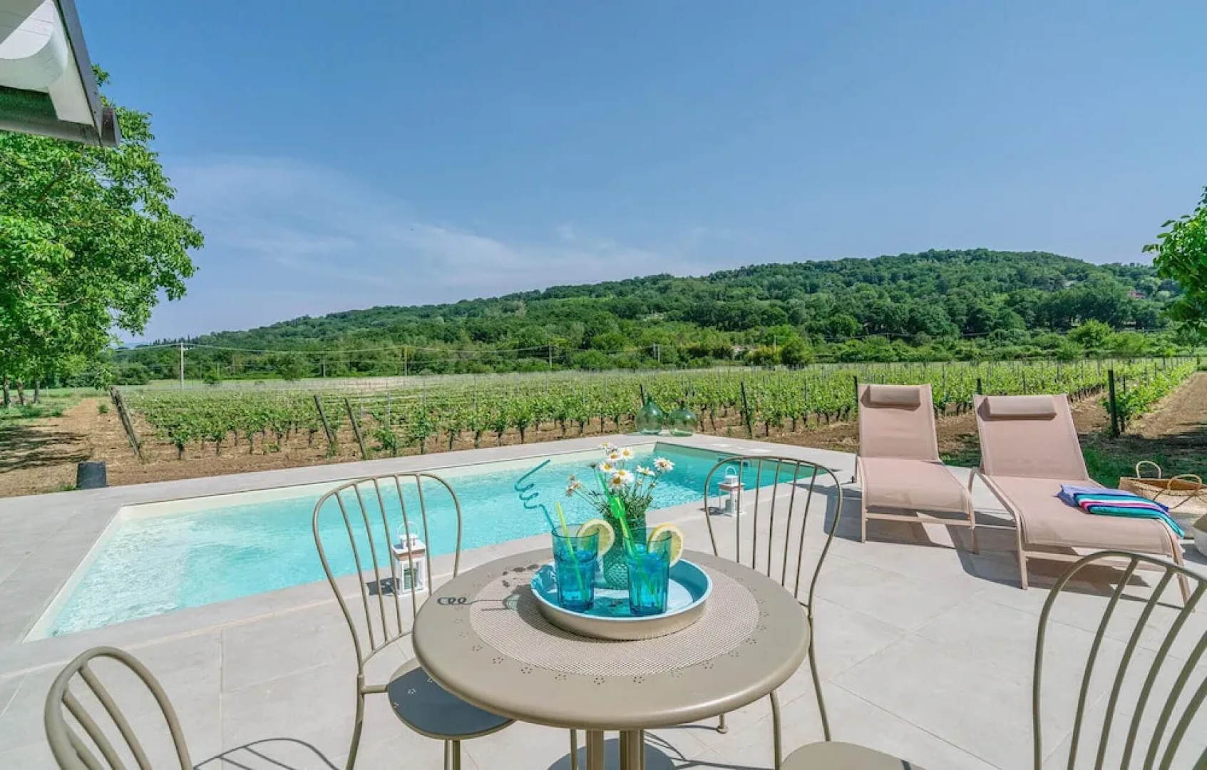 Nice Home in Orte With Outdoor Swimming Pool, Internet and 2 Bedrooms