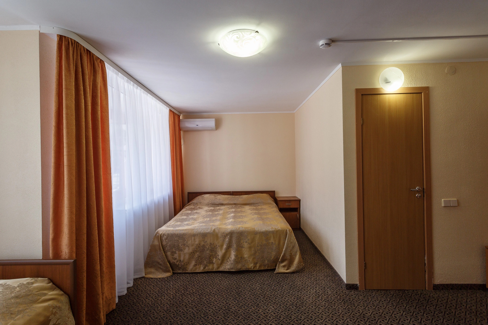 Luchezarnyj (Nikolaevka)