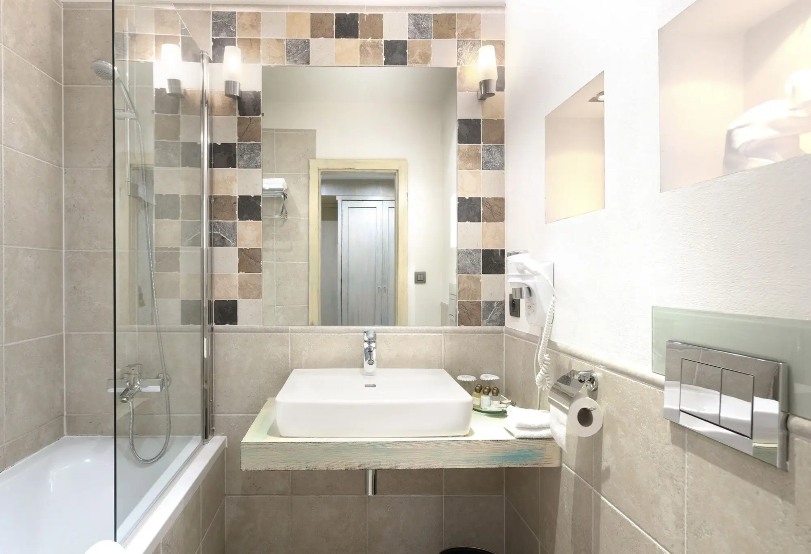 Hotel Golden Key 4 Stars Superior