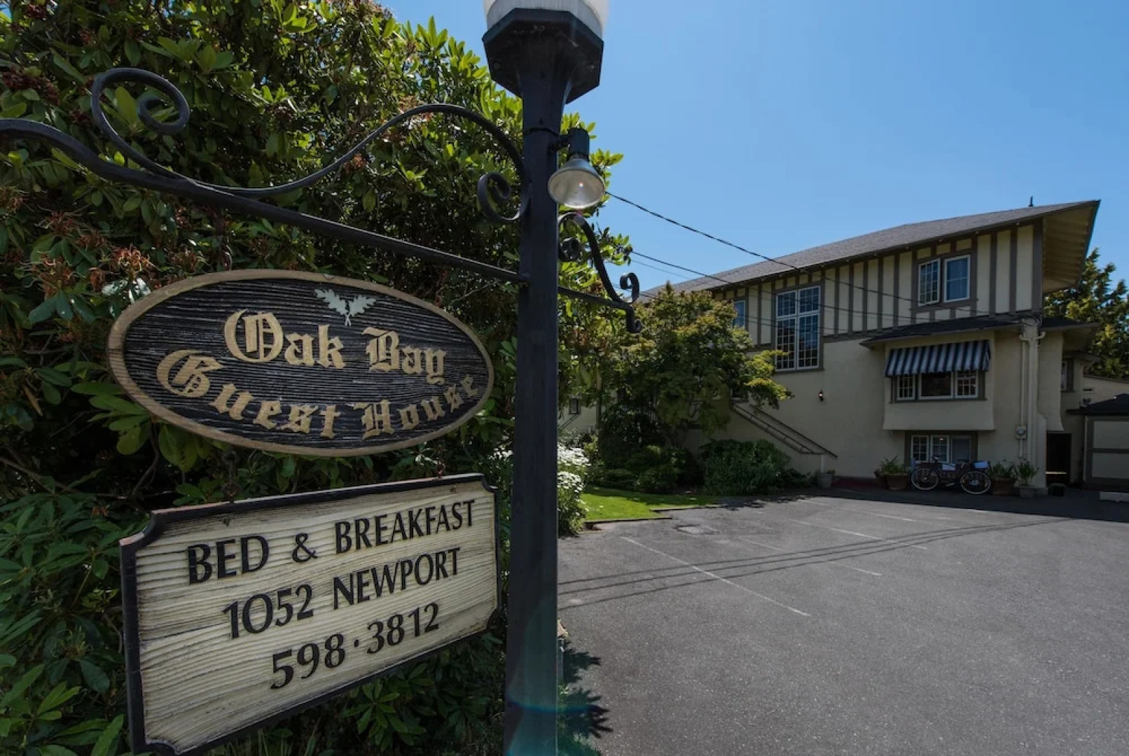 Oak Bay Guest House
