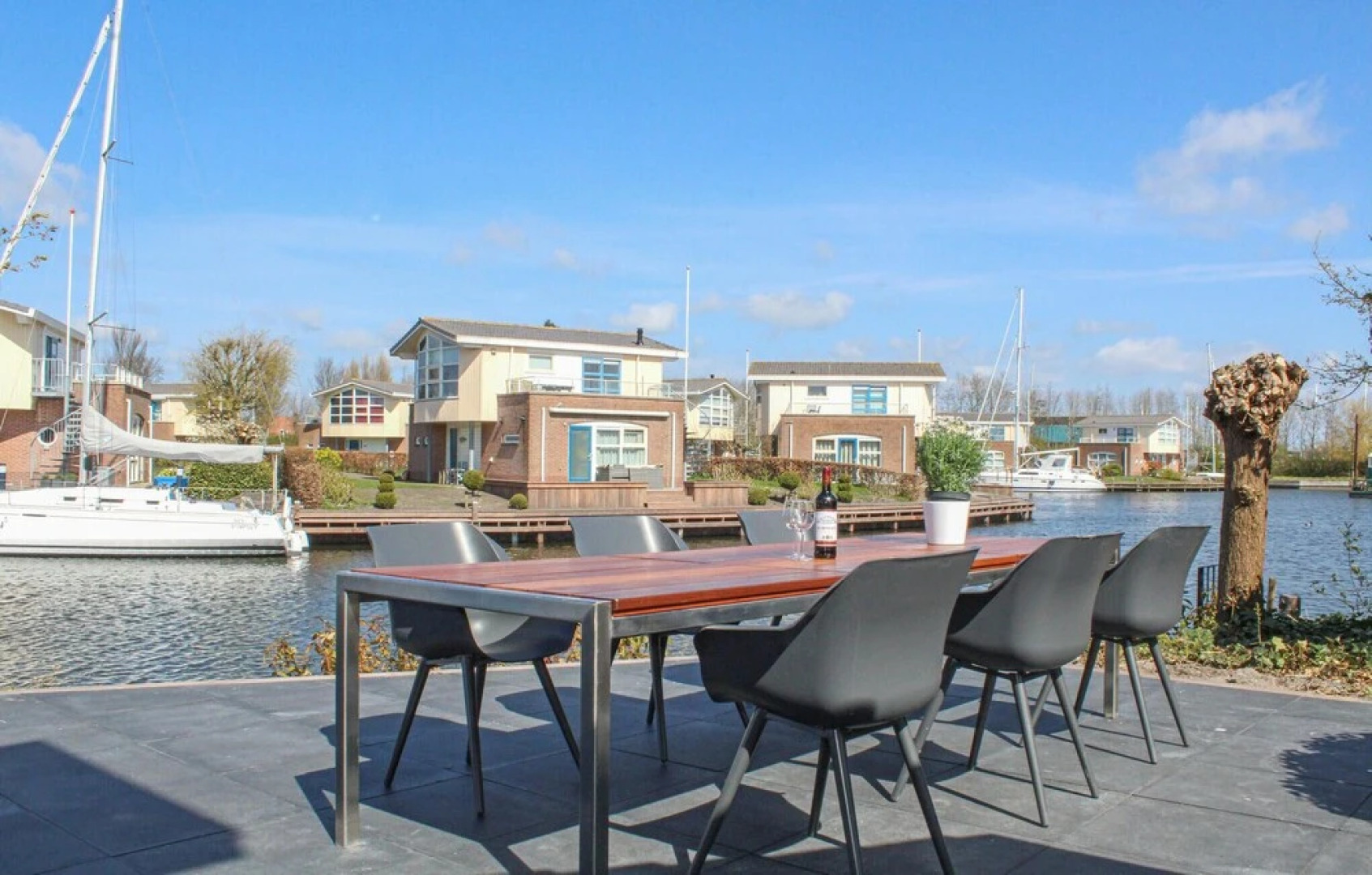 It Soal Waterpark-waterlelie I