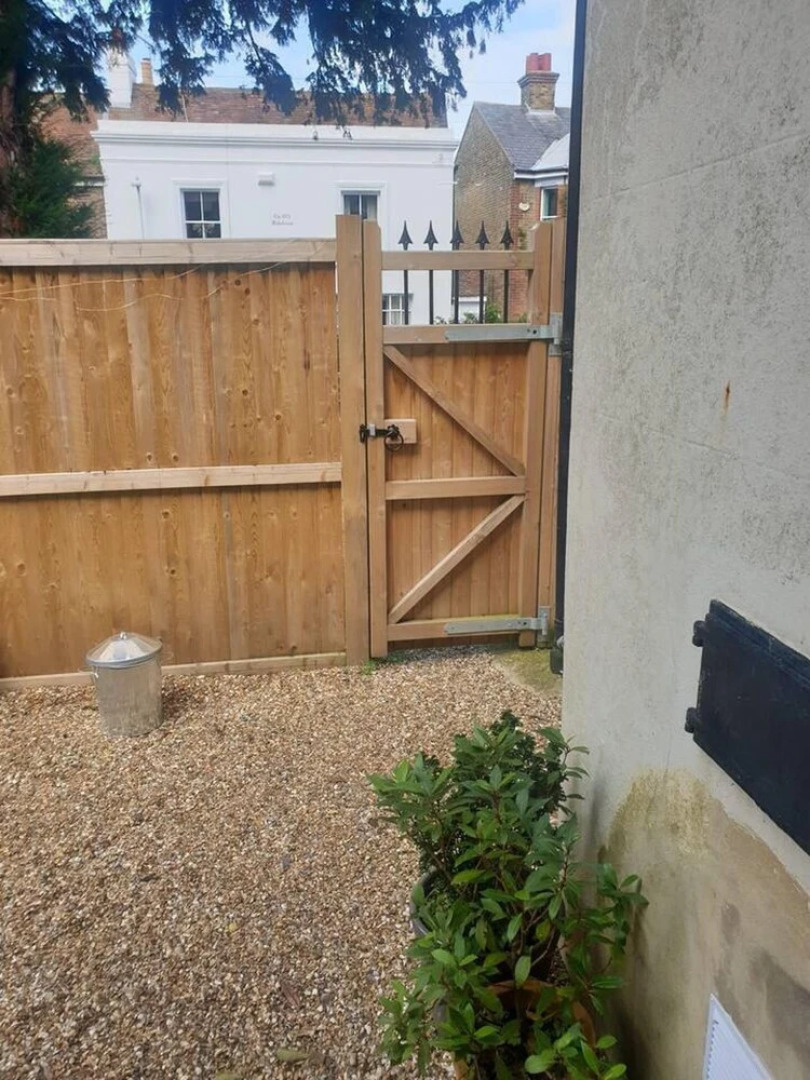 Stunning Coach House Apartment in Walmer Deal