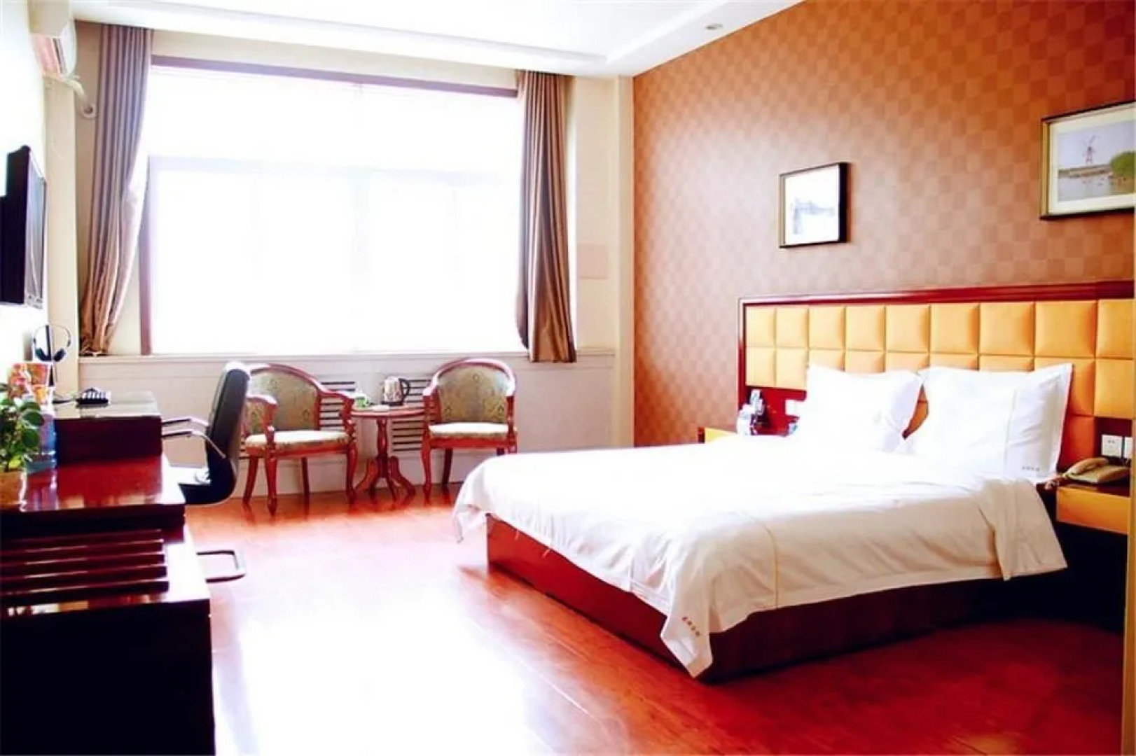 Shengdu Business Hotel