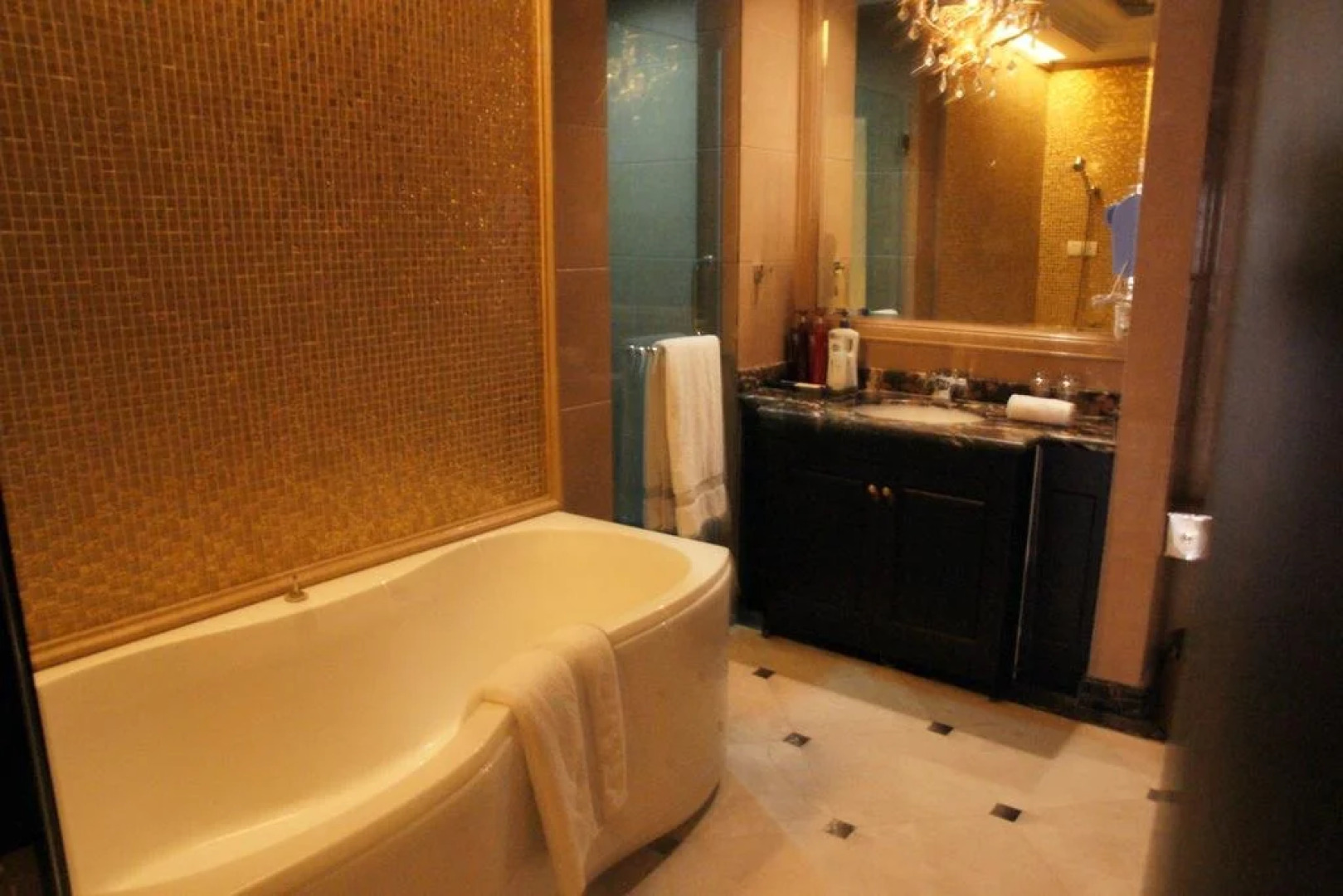 Tian An Guo Hui Luxury Hotel
