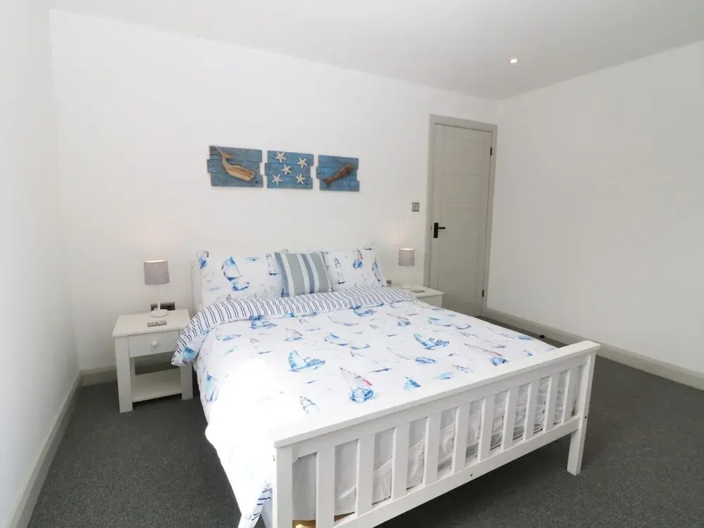 21 Llwyn Gwalch Estate