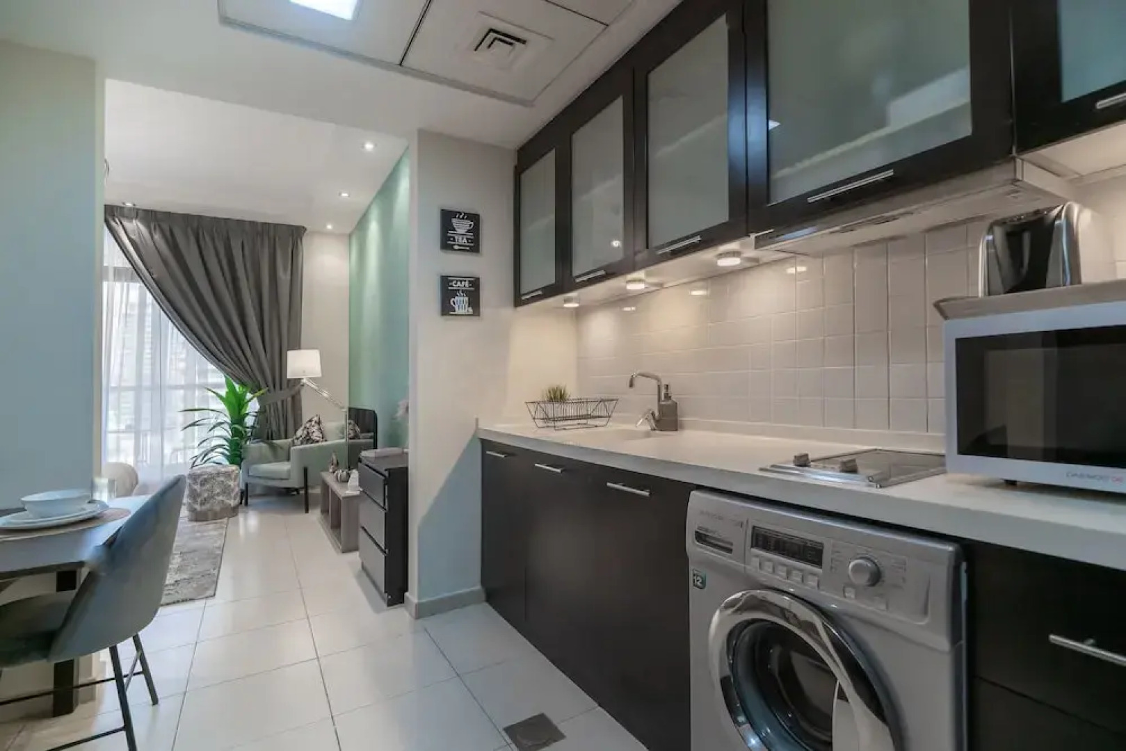 HiGuests - Sky Views