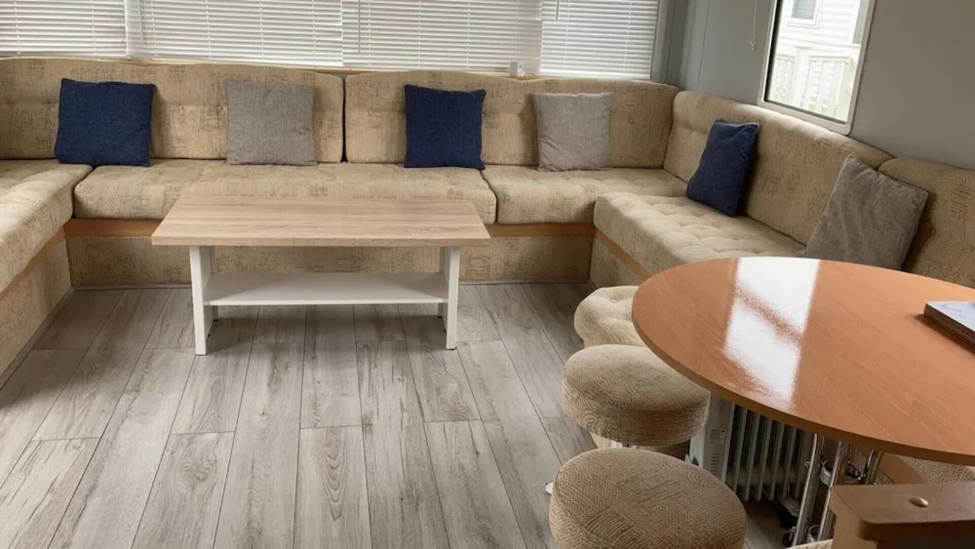 Above & Beyond Caravans4hire Lyons Robin Hood Rhyl