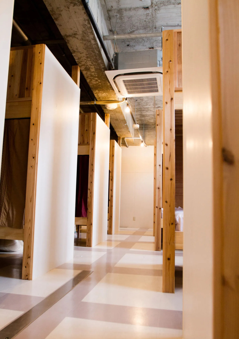 Hostel and Dining Tanga Table