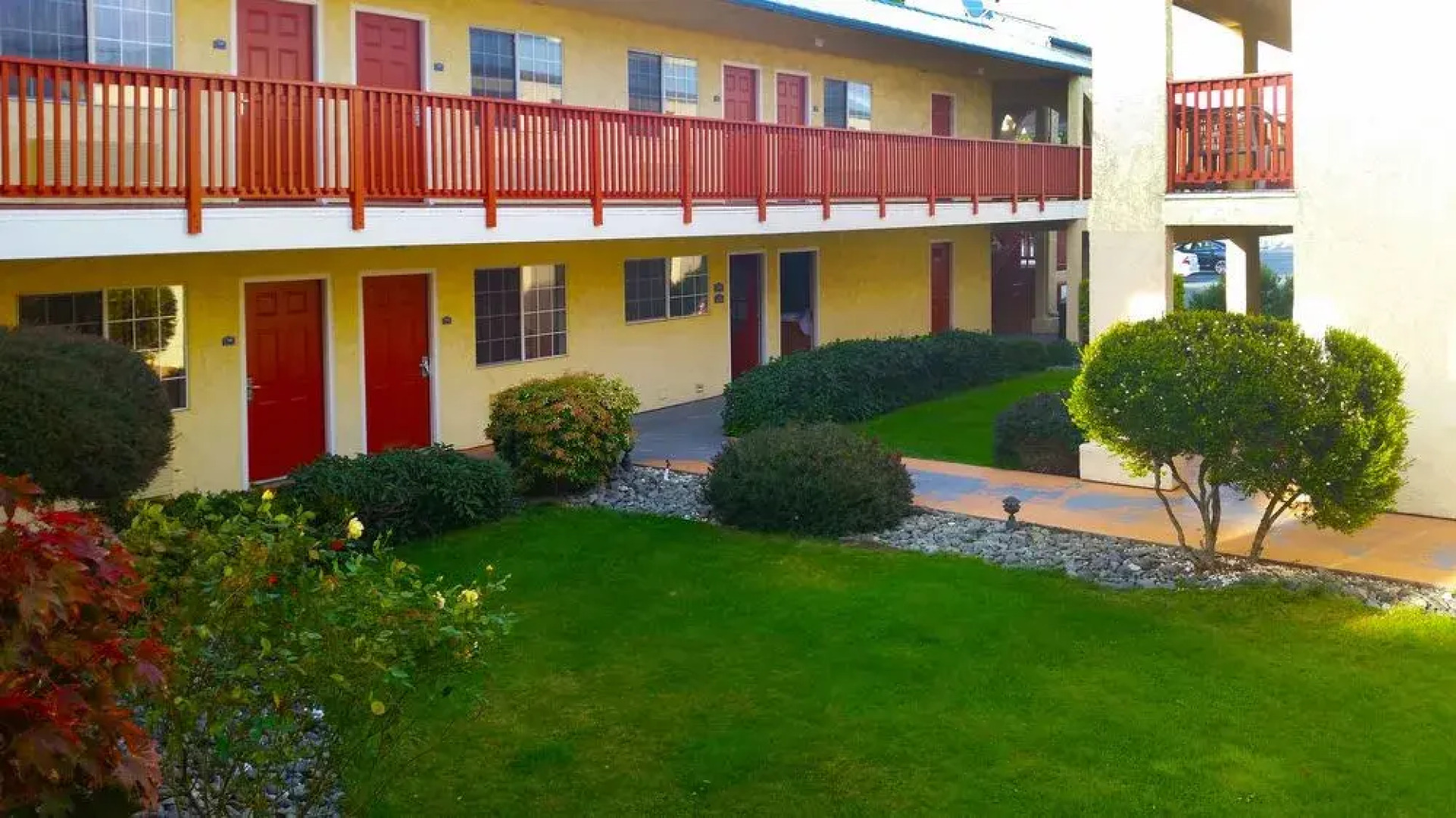Quality Inn & Suites Redwood Coast
