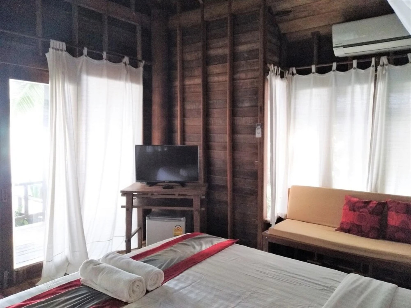 Chivaree Hotel And Resort